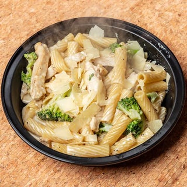 Chicken, Broccoli, & Ziti Alfredo - Dinner.
